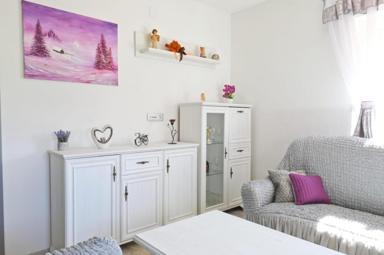 Teo &tena Appartement *