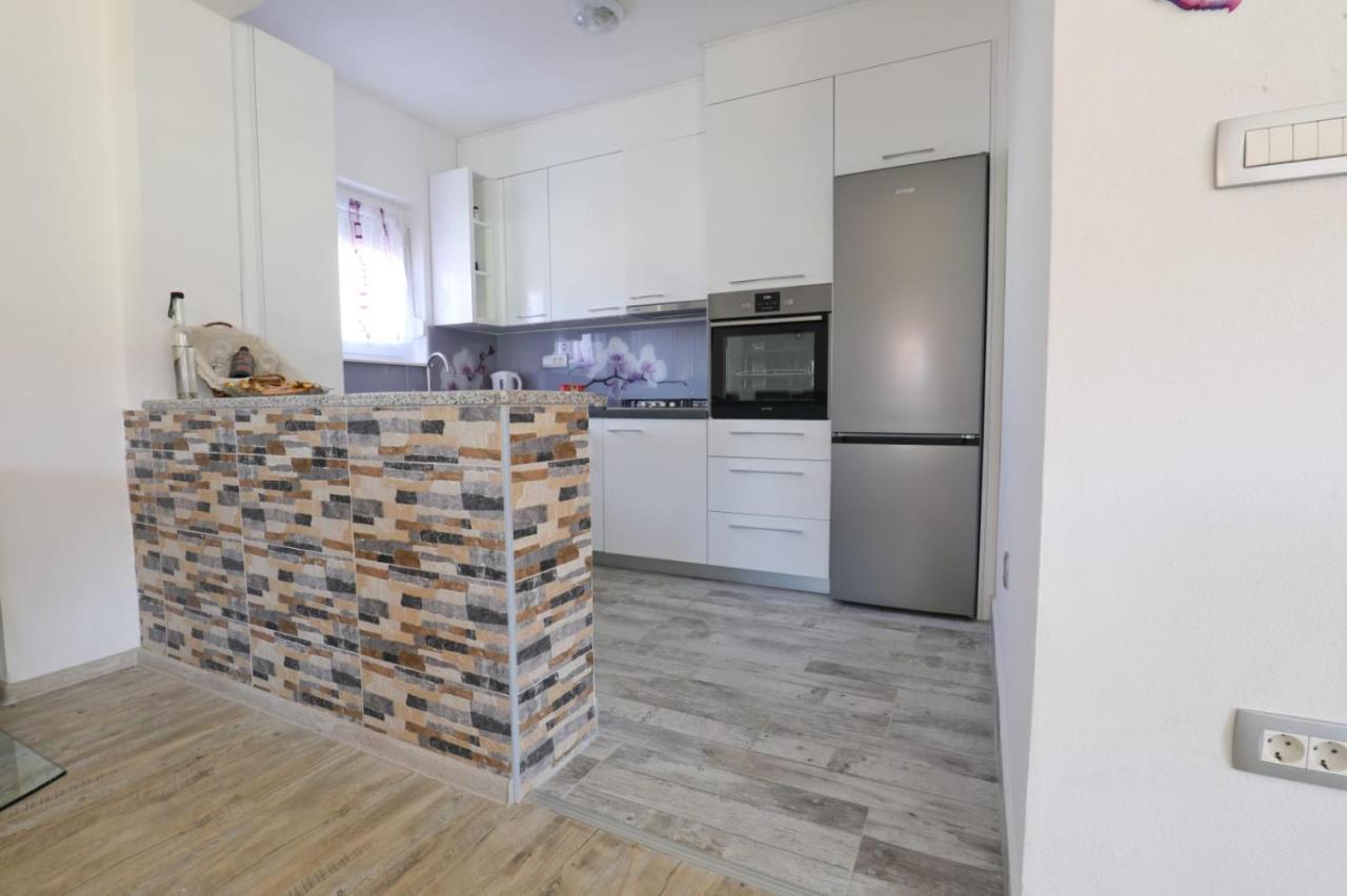 Teo &tena Appartement *